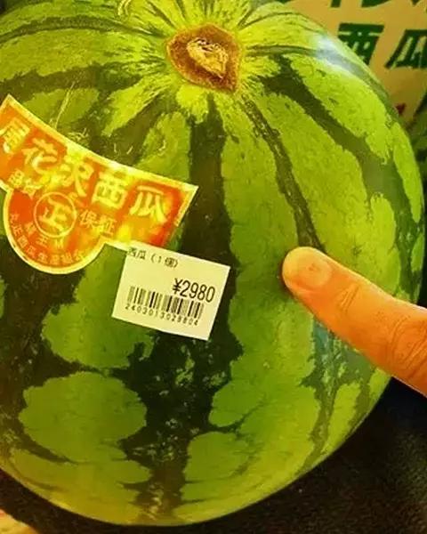 是神药还是神棍？被微商所热推的大麦青汁究竟忽悠了多少人？