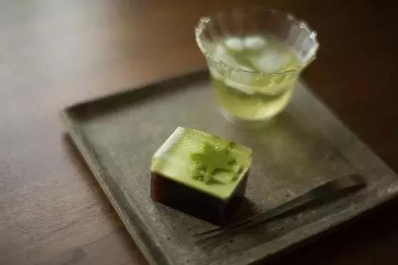 喝绿茶伤胃怎么解决,喜欢喝绿茶怕伤胃怎么办