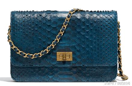 ChanelClutchwithChain最新款千万要慎入呀，看了就想买！