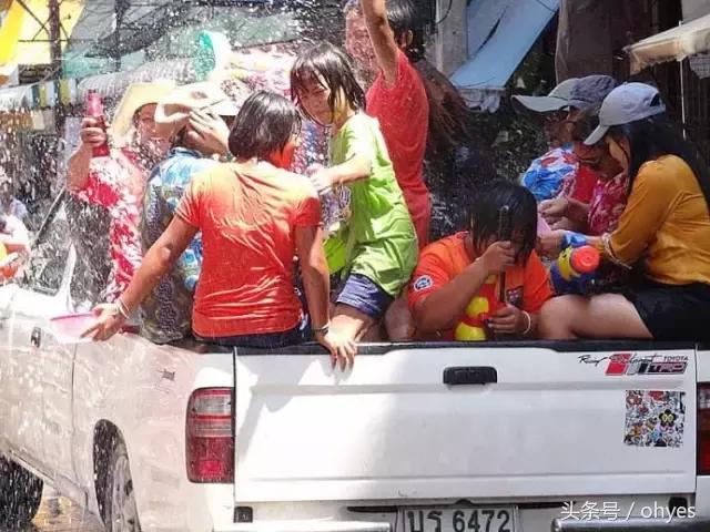 泰国泼水节游玩穿搭,泰国泼水节游玩的最全攻略