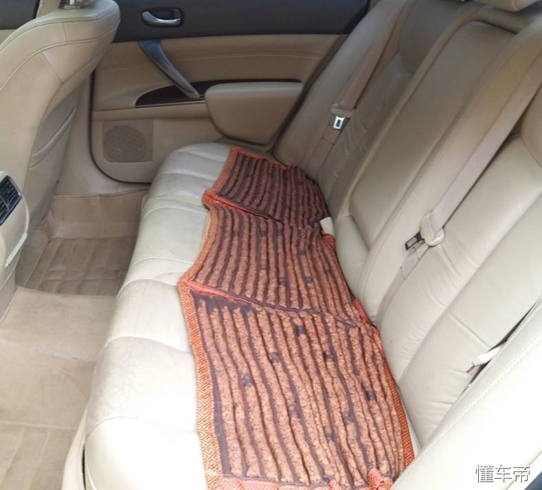 10年车龄的日产天籁,10年天籁有esp吗