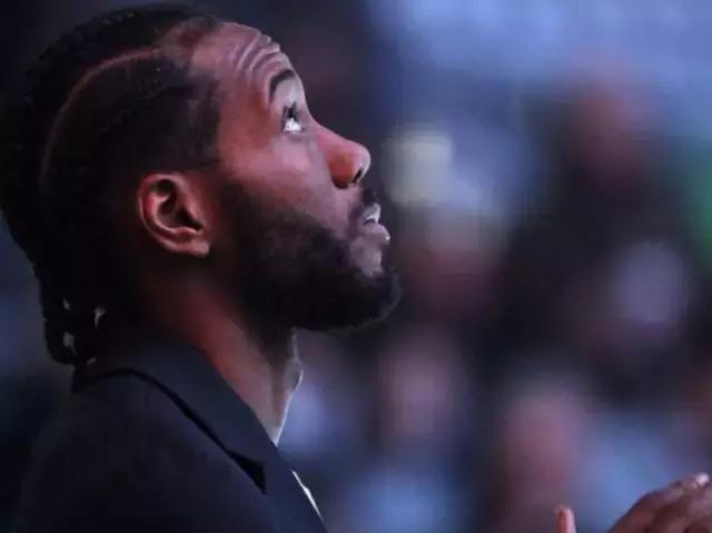 不就看个CBA！干嘛往我身上扔鸡蛋？？？|10件事