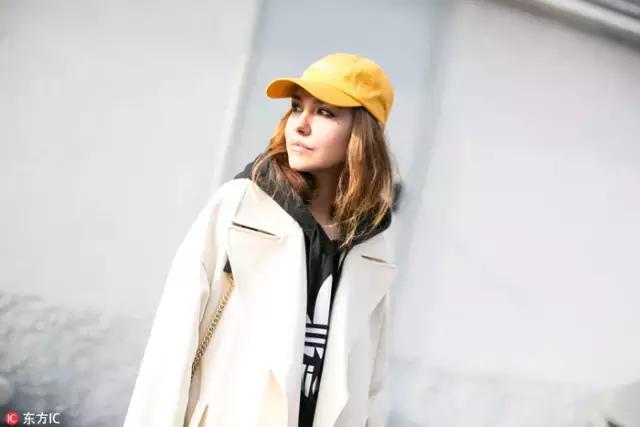 风衣不用多就只买这样一件经典的就可以穿的潮流又时髦了