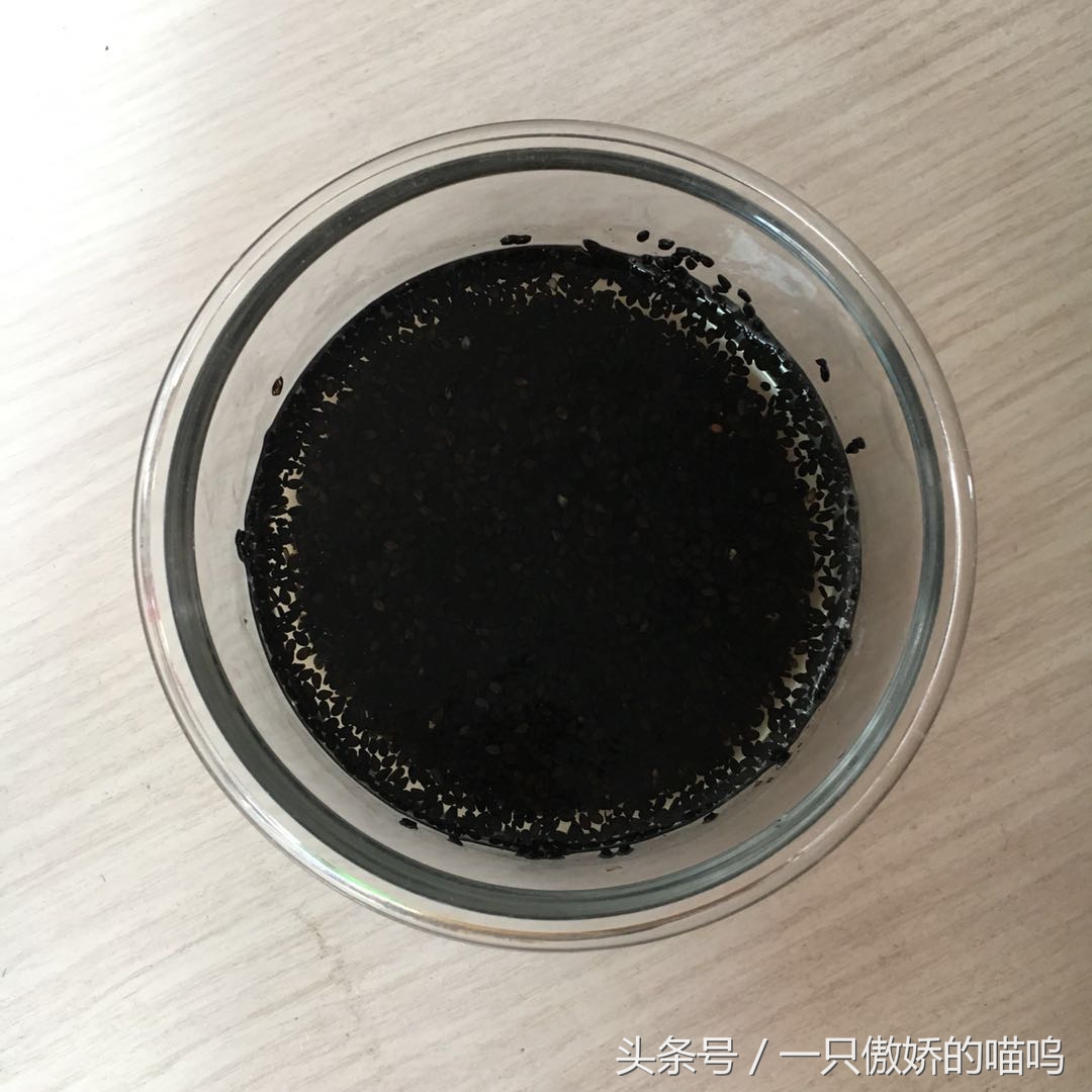 黑芝麻怎么给宝宝做辅食吃,黑芝麻怎样给宝宝做辅食用