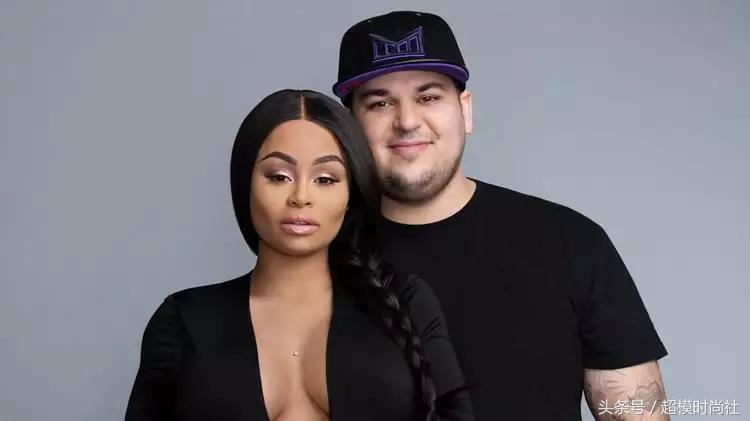 艳照全网热传！比大胸巨臀更牛逼的是她手撕卡戴珊家族的上位史