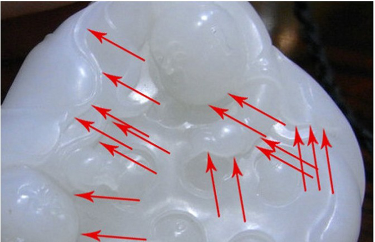如何区别翡翠玉石是机器雕刻还是人工雕刻？鉴别手工雕与电脑雕