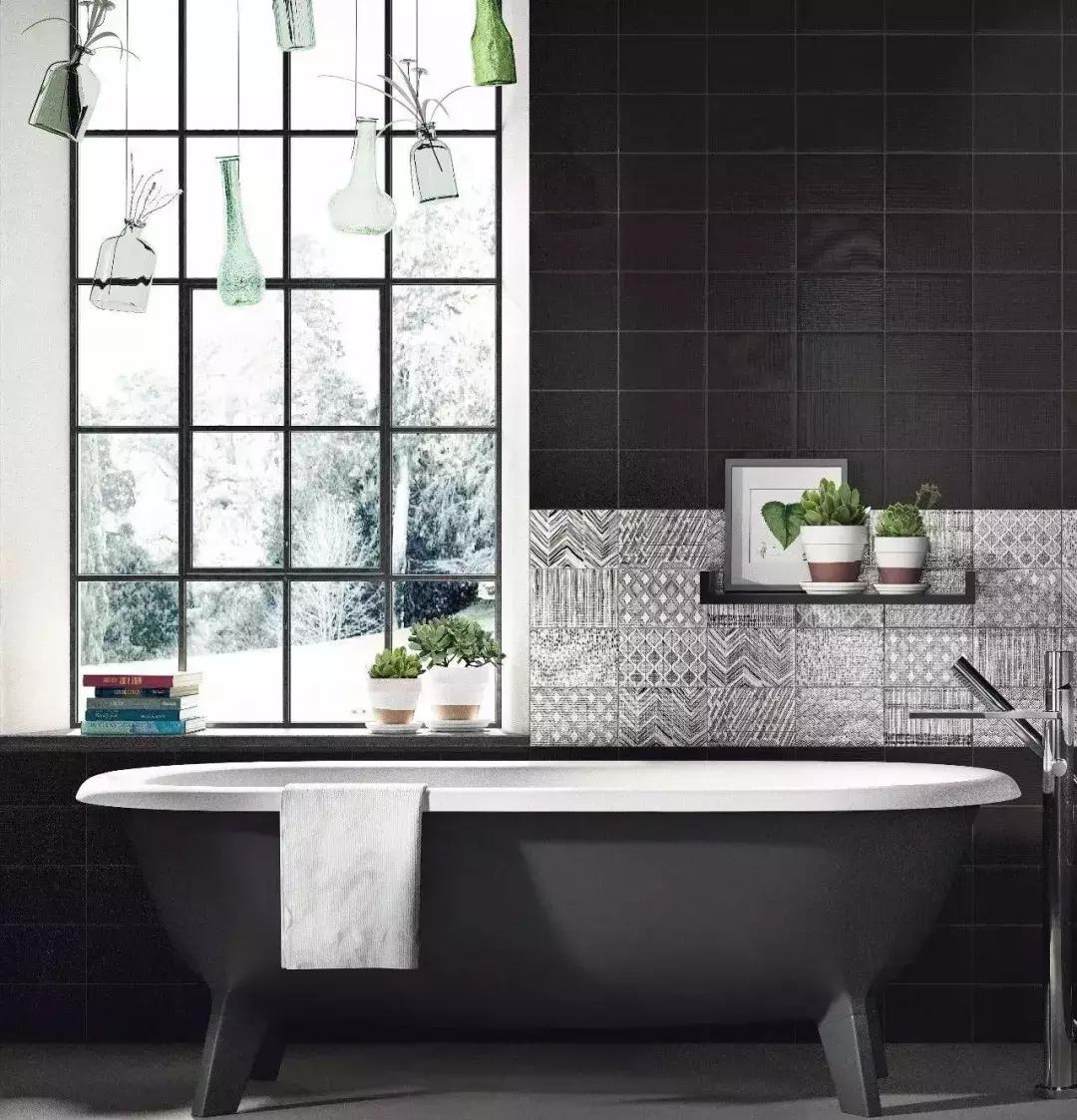 卫生间要不要装小浴缸,卫生间装修需不需要装浴缸