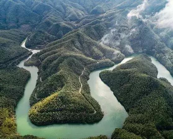 媲美九寨沟的碧湖潭，被誉为萍乡小三峡，是不可错过的世外仙境