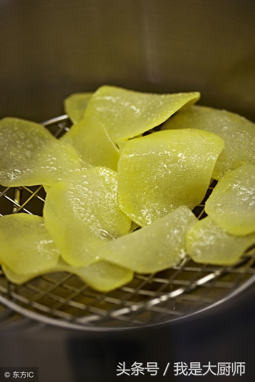 骨汤麻辣烫底料熬制配方比例,骨汤麻辣烫的底料做法及配方视频