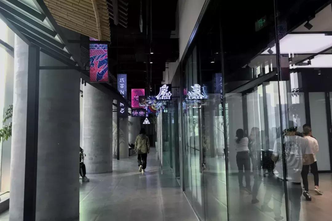 这，就是成都的街舞，热血又很酷