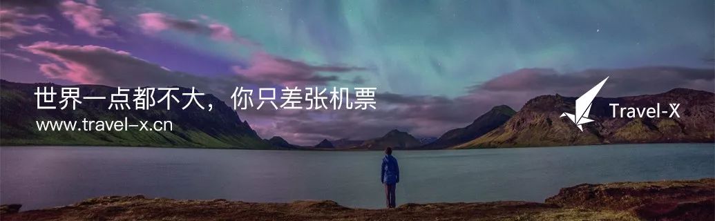 小朋友第一次坐飞机很好奇,80后首次坐飞机心中充满好奇