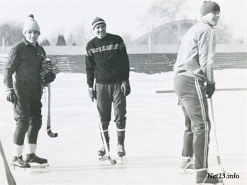博尔特踢足球哪个后卫能追上,博尔特足球踢飞人