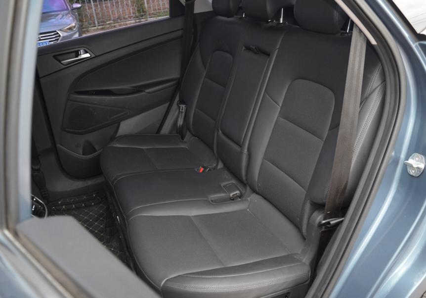 降价最高四驱豪华纯电suv,降价幅度最大的3.0豪华suv