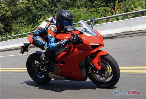 杜卡迪panigalev4新款座高区别,杜卡迪panigalev4speciale限量版