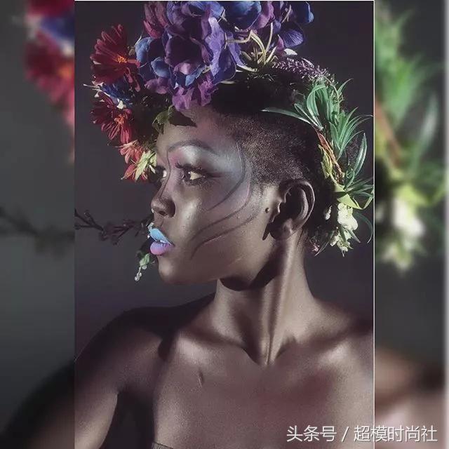 她连牙龈都是乌黑的!但她却敢反歧视,活成INS大热的模特女王