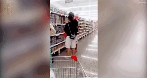 天没亮就来排队,天没亮就出门排队