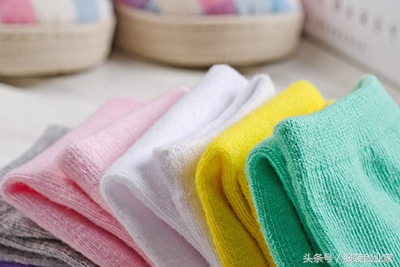 大学生摆摊创业后来开服装店了,大学生返乡创业开服装店