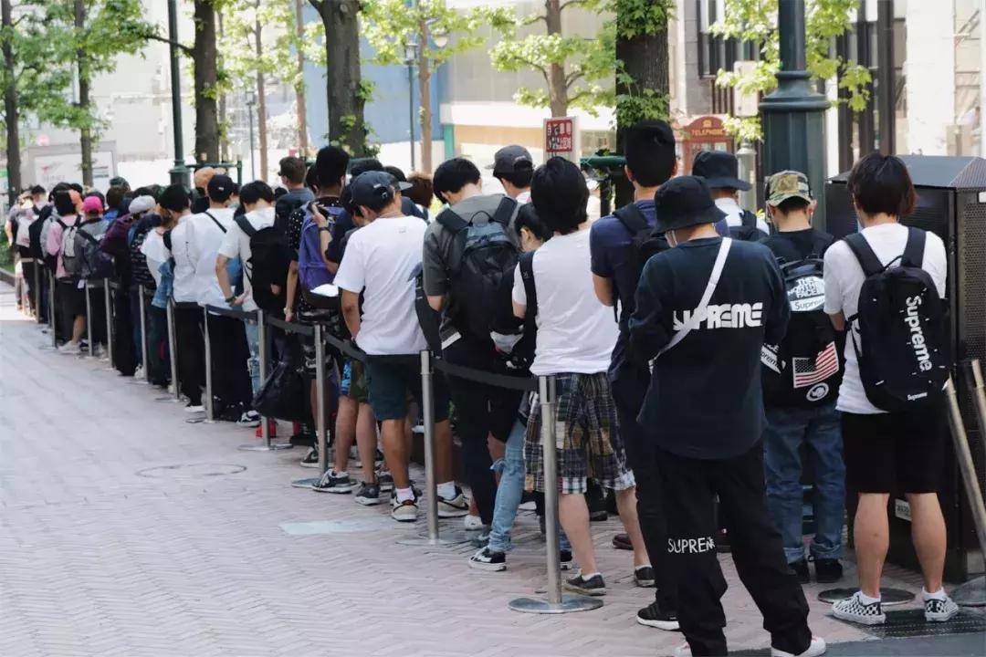 supreme日本卖多少钱,supreme日本专卖店