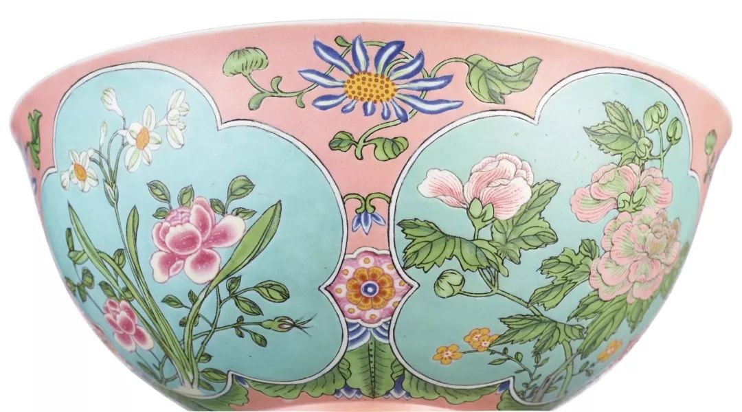 苏富比康熙紫檀双柜拍卖,苏富比康熙五彩杯