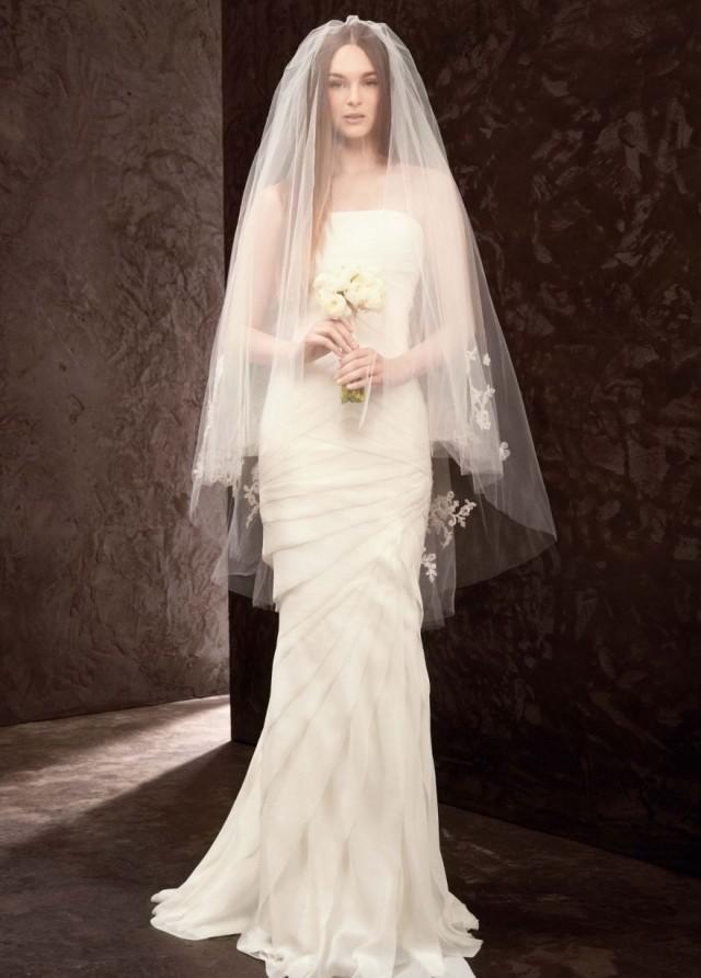 50岁亿万富婆爱上20岁穷小子,亿万富婆恋上年轻男子