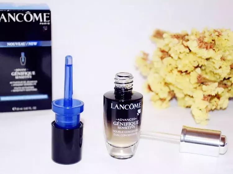 安瓶精华和小黑瓶哪个好,安瓶和安瓶精华的区别在哪里