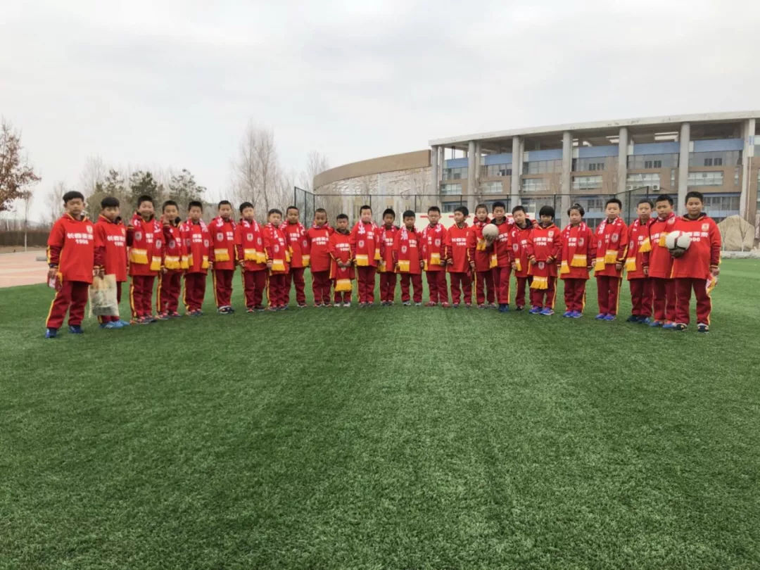 亚泰足球队助威,长春亚泰足球助威