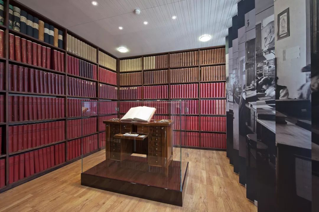 赵丽颖代言浪琴手表嘉岚系列,赵丽颖代言浪琴是哪一款表