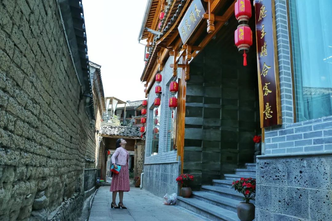 腾冲自在悬崖民宿,腾冲和顺实惠民宿