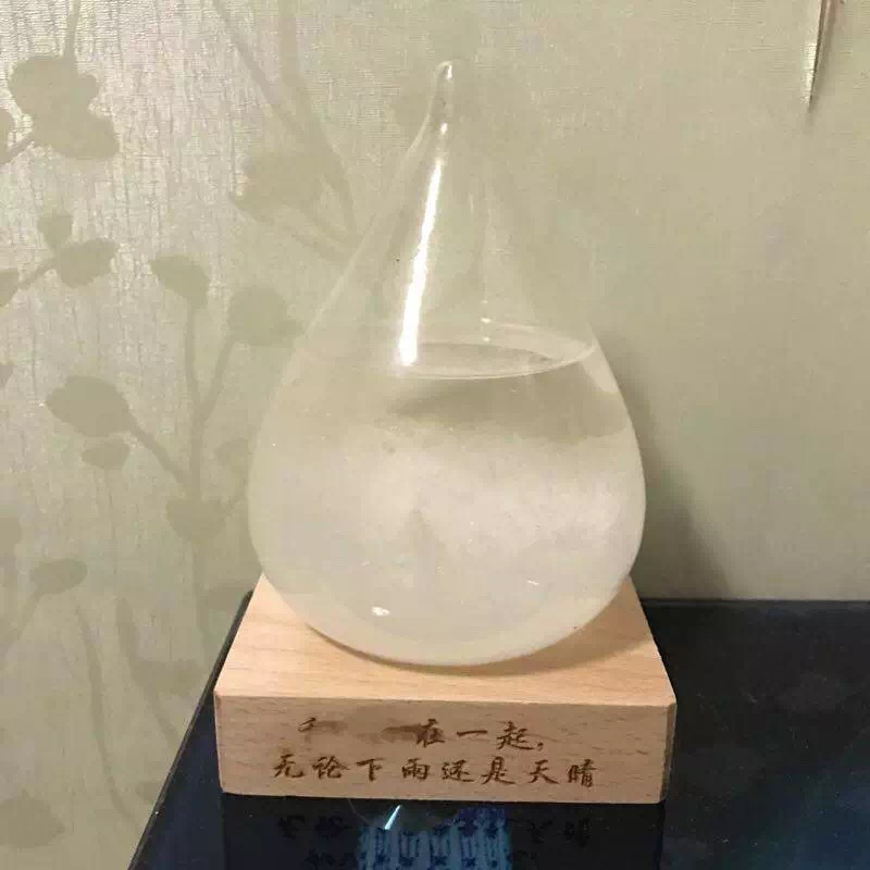 摆放办公桌手工物件,大佬们办公桌摆放物件