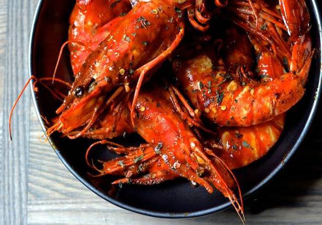 阿根廷红虾的刺身正确吃法,阿根廷红虾和黑虎虾哪个适合刺身