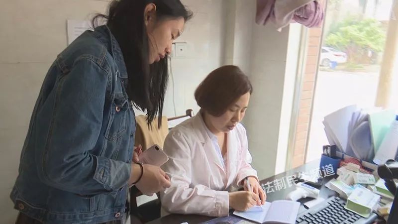 家长注意小孩感冒发烧流感,宝宝发烧咳嗽流鼻涕身上起红疹