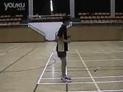 后退单脚起跳杀球步法,杀球既轻松又不累教学单脚起跳
