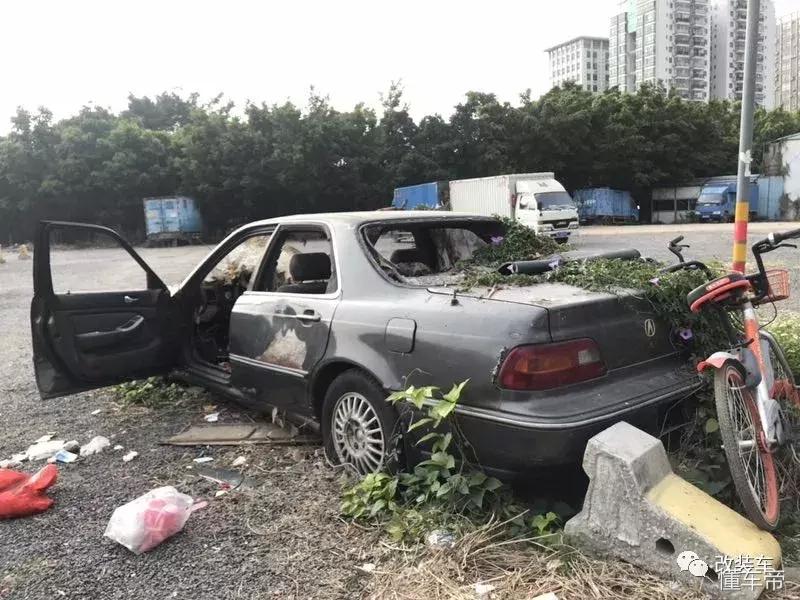 当年价值百万的凌志LS400被黄标报废，场面真是太残忍了！