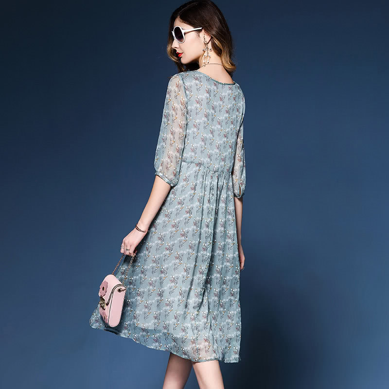 碎花裙这样穿是真的美,碎花裙如何穿得惊艳