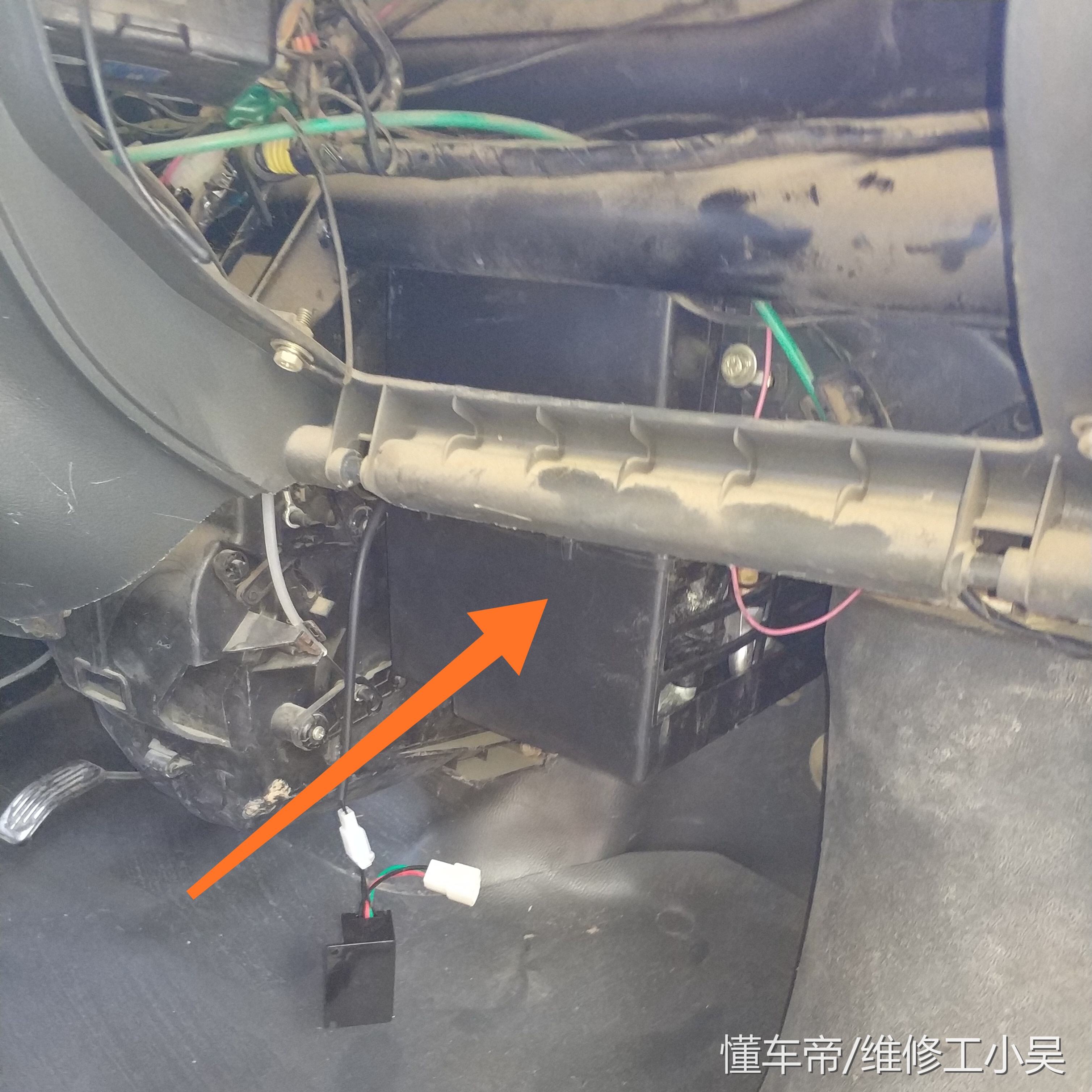 加装汽车空调全过程,汽车空调系统需要更换什么