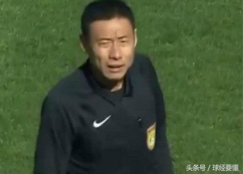 都是裁判惹的祸？1张红牌改赛果，大连一方3分变1分其实更应反省