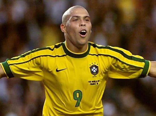 齐达内的历史地位被高估,齐达内对皇马的意义