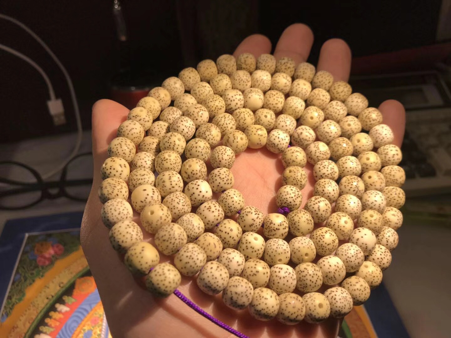 怎样判断菩提的品质好坏,如何鉴定菩提是真还是假