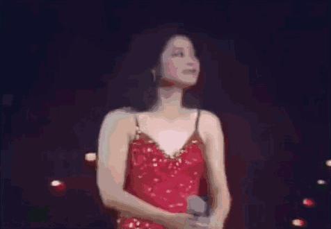 邓丽君和小鲜肉对话,为什么圆脸的邓丽君魅力无人能敌