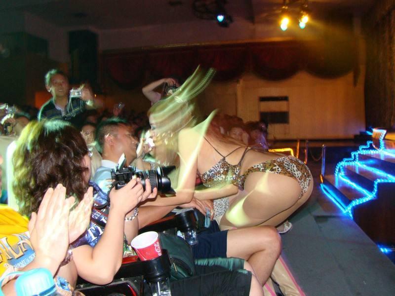 泰国“人妖”光鲜背后的辛酸史