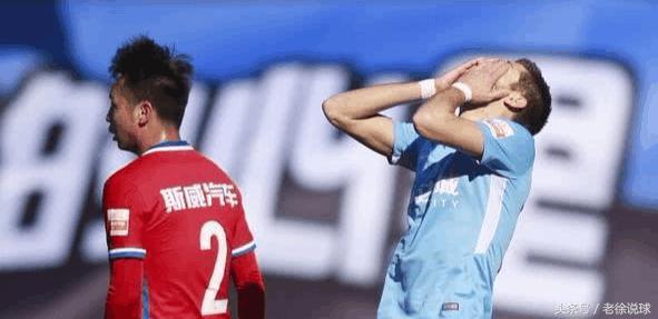 一天上热搜！“裁判林君”让中超蒙羞，“易建联摸头”为CBA添彩