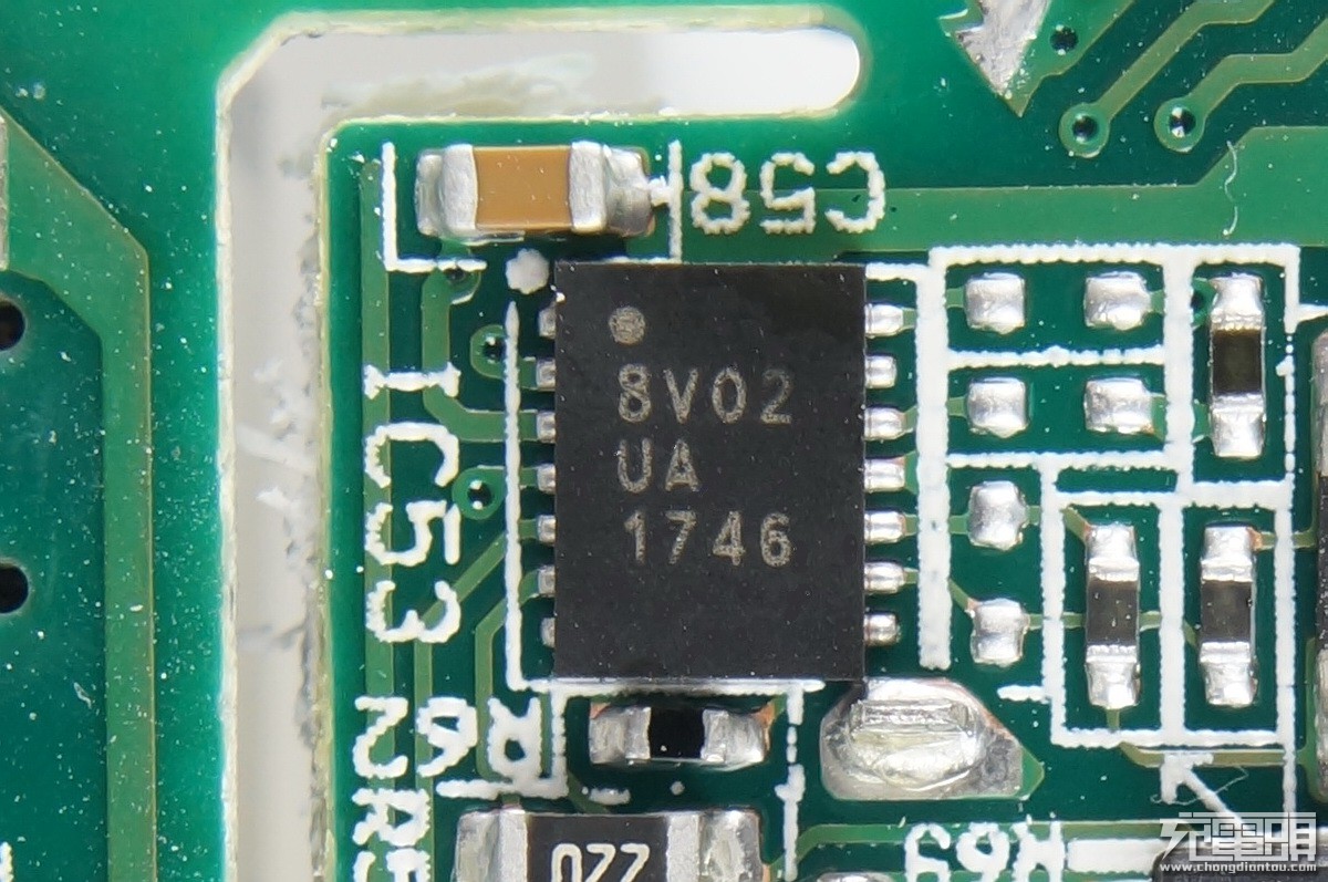 魅族充电器二换一,魅族原装充电器拆解