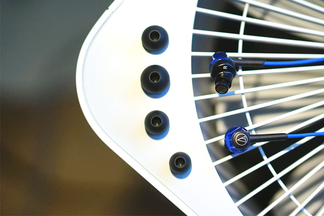 铁三角ckr35bt,铁三角sr5bt耳机评测