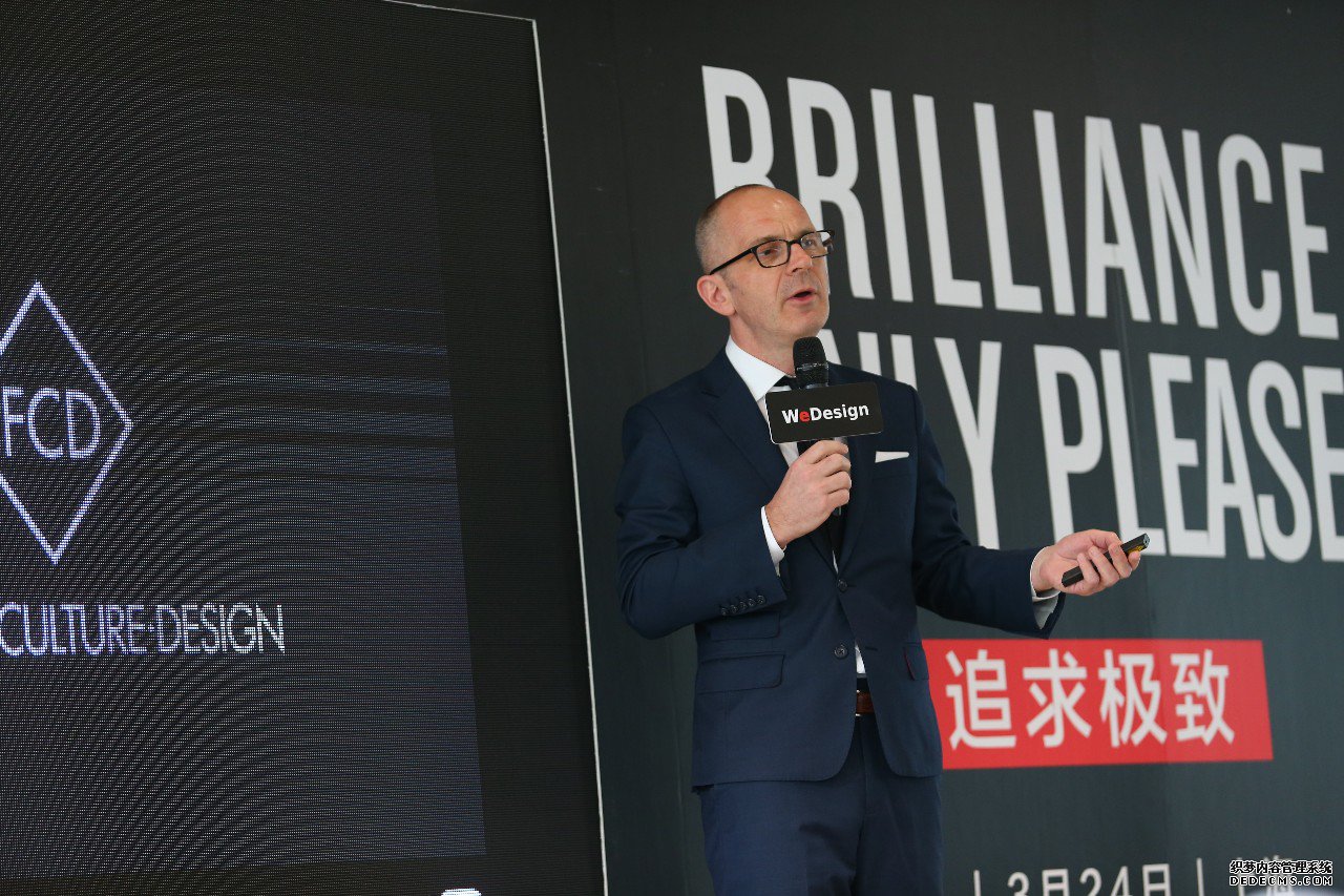 西蒙·柯林斯：从设计大师到CEO​，他要把秘籍留给中国？