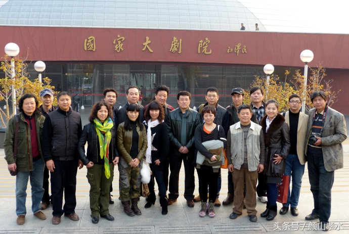 放牛出身的水墨画家,画乡村的中国知名画家