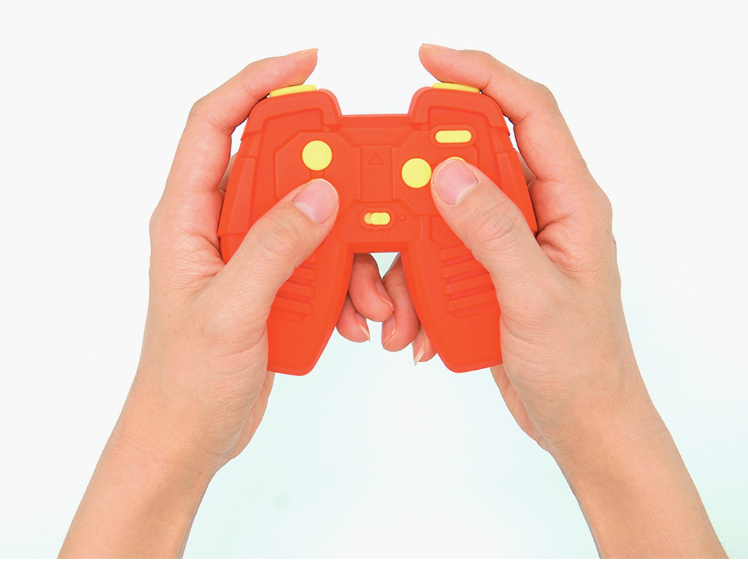 放飞足球梦想，玩点不一样的！SIMI足球机器人