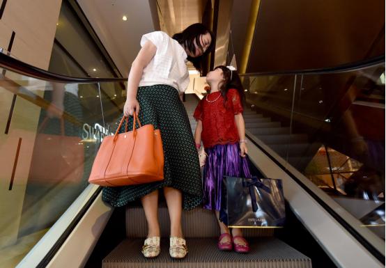 她放弃上市公司高管身份，跑去淘宝做买手，背后的故事是这样的！