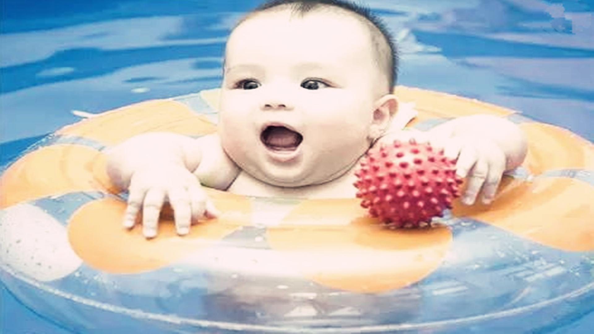 婴儿游泳到底好不好？大多父母为随大流，这些潜在风险不可忽视