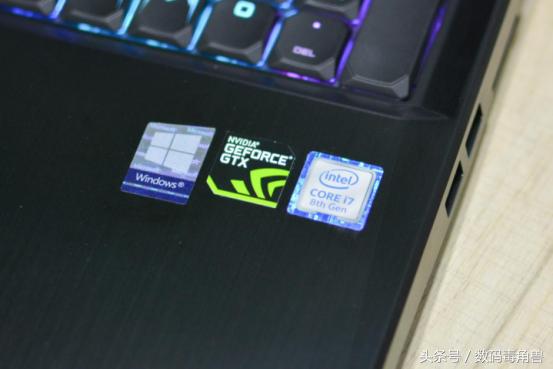 机械革命深海泰坦x8ti,机械革命深海泰坦x8tiplus拆键盘