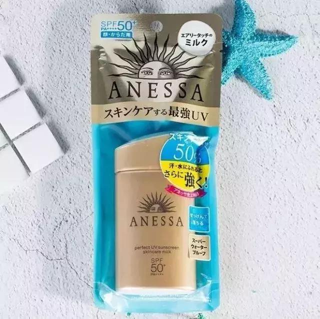 安耐晒兰蔻小白管防晒哪个比较好,安耐晒与兰蔻小白管分别多少毫升